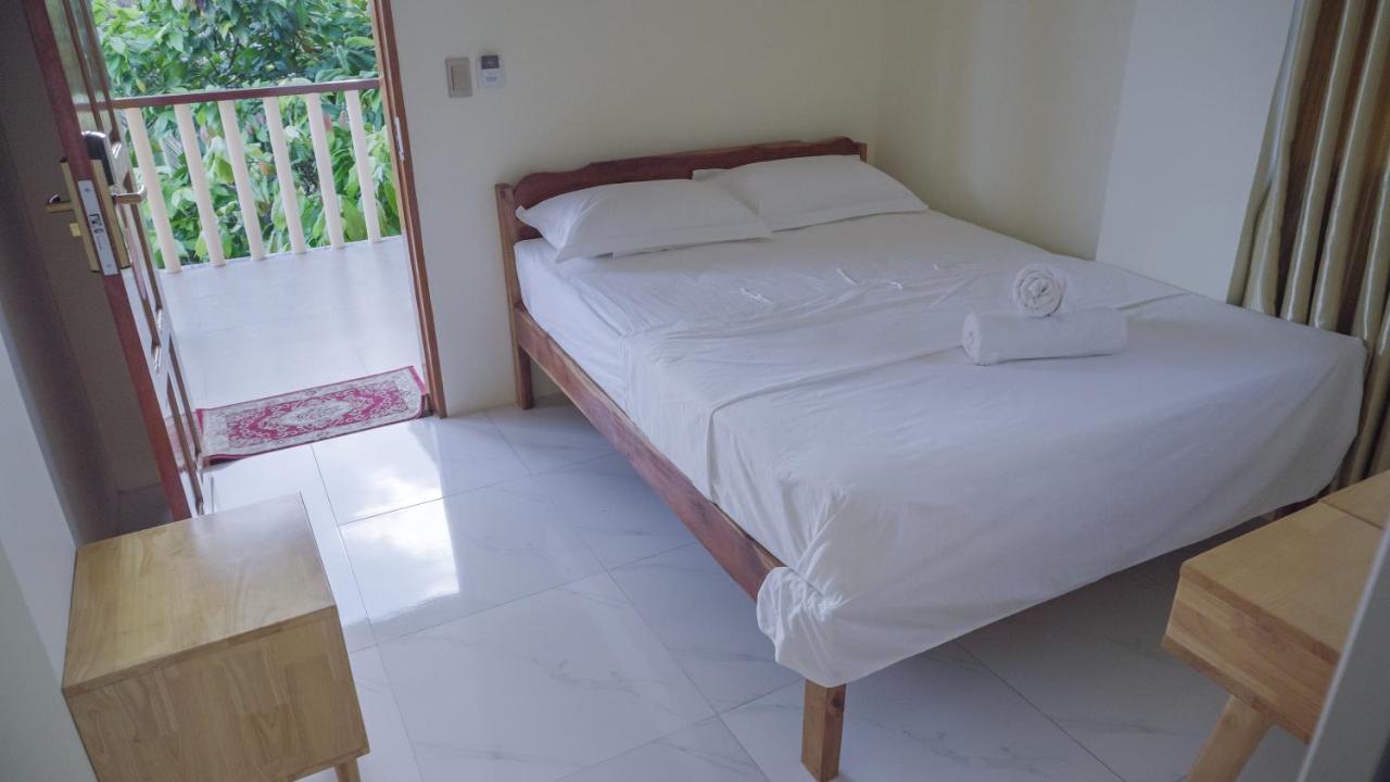 Speed 8 Inn Moalboal Extérieur photo